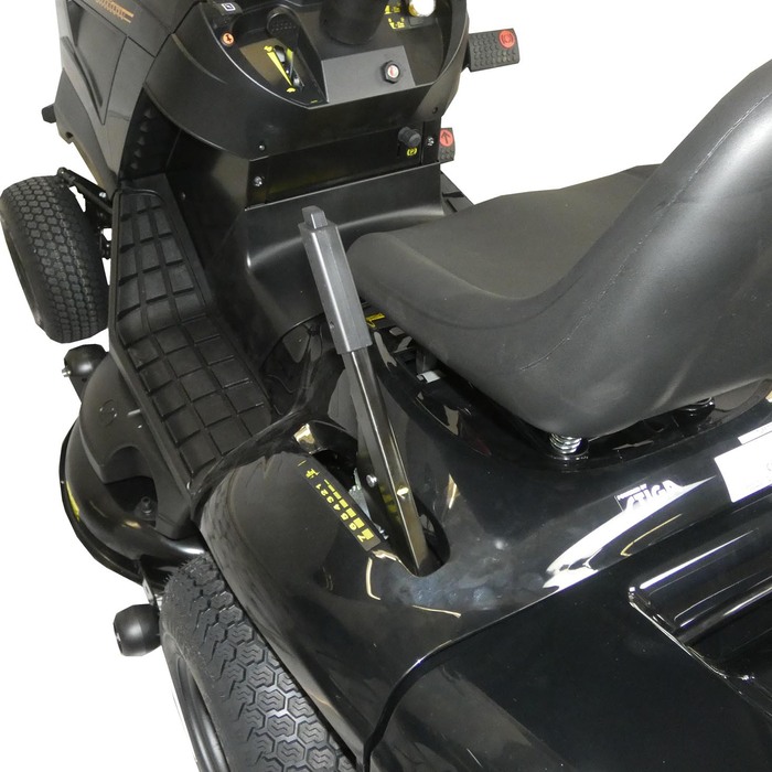 black edition® pro 226 102 twin h rasentraktor 10.jpg black edition® pro 226 102 twin h rasentraktor 10.jpg