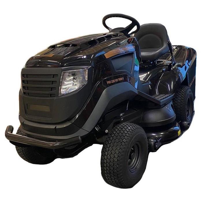 black edition® pro 226 102 twin h rasentraktor 2.jpg black edition® pro 226 102 twin h rasentraktor 2.jpg